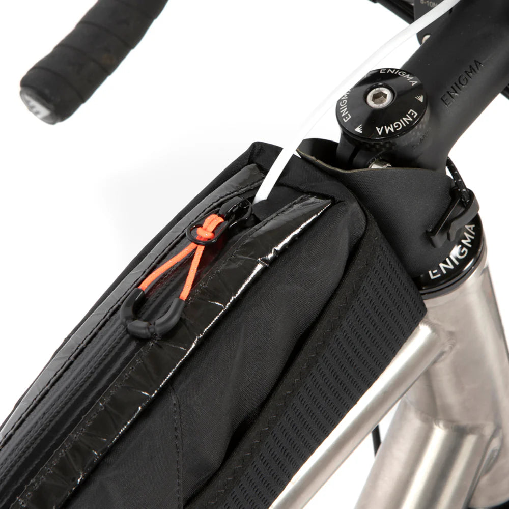 Restrap top tube bag zip detail. Featuring side mesh pocket